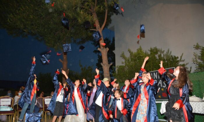 My Kolej’de mezuniyet coşkusu