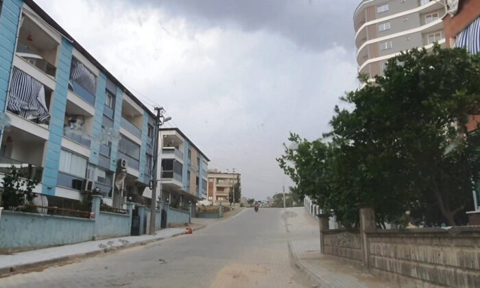 Nazilli’de kısa süreli fırtına etkili oldu