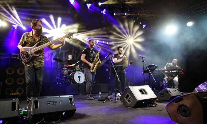 Nilüfer’de Caz Tatili dolu dolu geçiyor