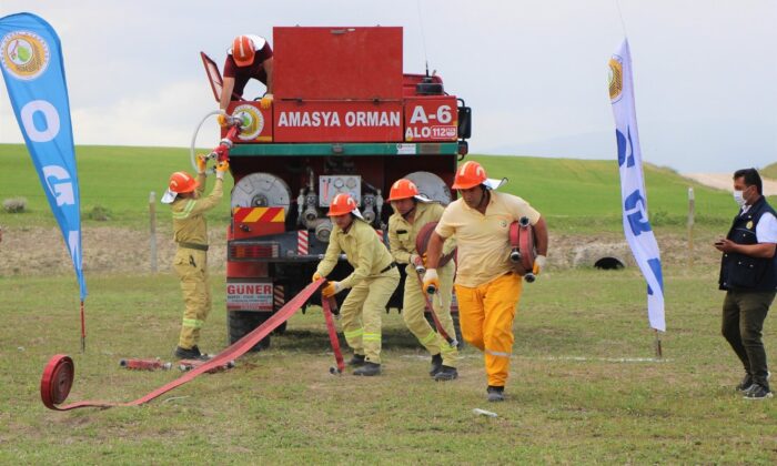 Ormanları koruyan ’ateş avcıları’ nefes nefese yarıştı