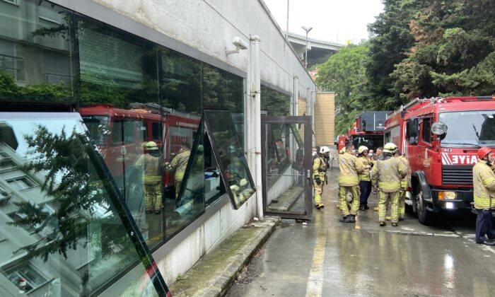 Ortaköy’de ofiste yangın paniği