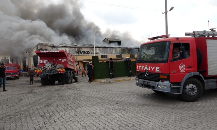 Osmaniye’de plastik geri dönüşüm fabrikasında yangın