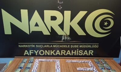 Otobüsteki yolcunun bagajından bin 20 adet uyuşturucu hap çıktı