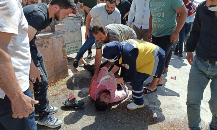 Otomobil ile çarpışan motosikletin sürücüsü yaralandı