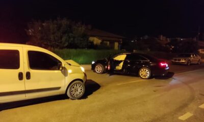 Otomobil ile hafif ticari araç çarpıştı: 2 yaralı