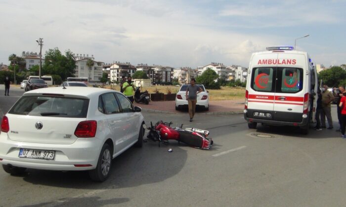 Otomobil ile motosiklet çarpıştı: 1 yaralı