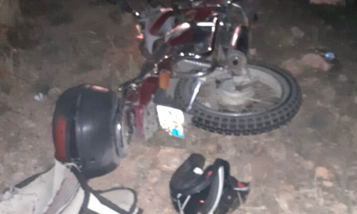 Otomobil ile motosiklet çarpıştı: 2 yaralı