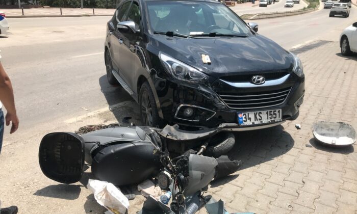 Otomobil le motosiklet çarpıştı, 1 kişi yaralandı