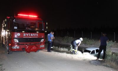 Otomobil sulama kanalına düştü