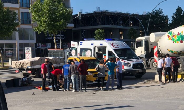 Otomobil ve motosiklet çarpıştı: 1 yaralı