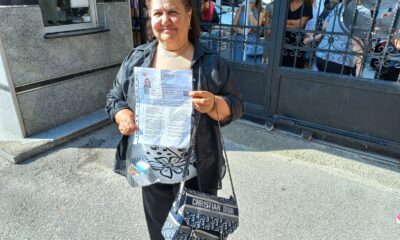 (Özel) 70 yaşındaki Yeter teyze, torunlarıyla birlikte üniversite sınavına girdi