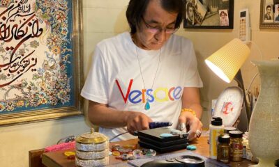 (Özel) Afganistanlı usta el, hat sanatını değerli taşlara işliyor