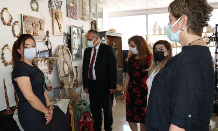 (Özel) – Aldığı eğitimle kentin ilk mozaik sanat atölyesini kurdu