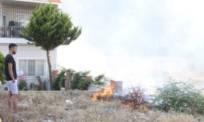 (Özel) Boş arazide yangın paniğe sebep oldu