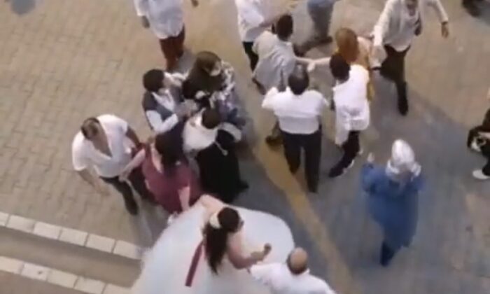 (Özel) Esenyurt’ta düğünde yaşanan takı krizi, kavgaya dönüştü