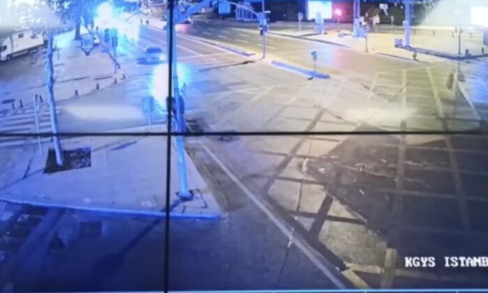 (Özel) İstanbul’da nefes kesen kovalamaca kamerada: Polis suç makinesini böyle yakaladı