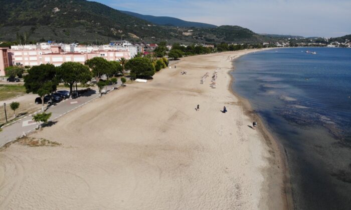 (Özel) Kapıdağ’ın bir tarafı müsilajdan kahverengi, diğer tarafı pırıl pırıl