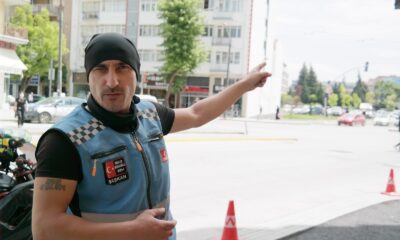 (ÖZEL) Kırmızı ışık ihlali yapan aracın çarptığı kurye yaşam savaşı veriyor