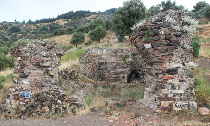 (Özel) Manisalılar Fetih Mescidinde namaz kılacakları günü bekliyor