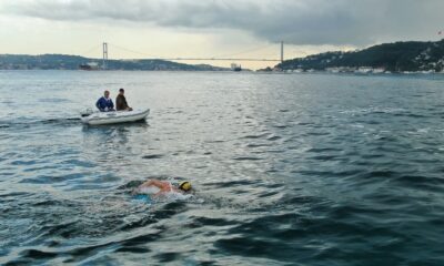 (ÖZEL) Mersin’den Kıbrıs’a yüzmek için İstanbul Boğazında antrenman