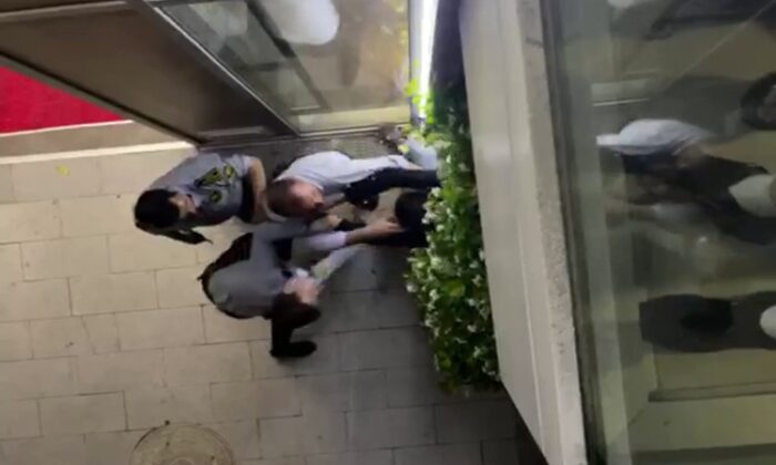 (ÖZEL) Nöbetten dönen doktor, özel güvenlik görevlileri tarafından darp edildi