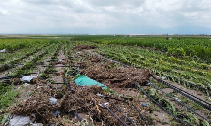 (ÖZEL) Sel baskınındaki azgın sular böyle görüntülendi