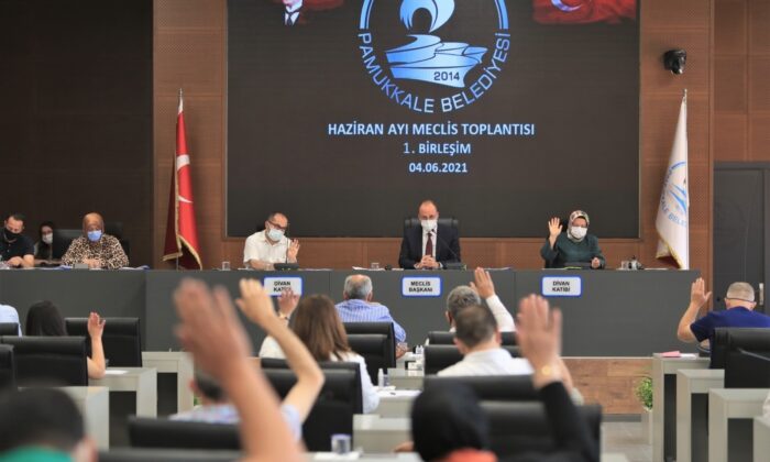 Pamukkale esnafına 1400 TL nakdi destek yardımı yapılacak