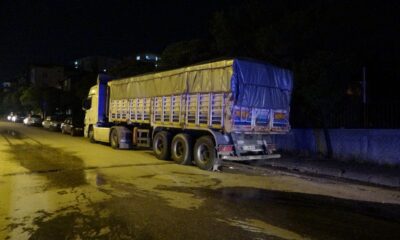 Park halindeki tıra çarpan motosiklet sürücüsü hayatını kaybetti