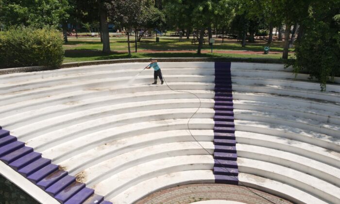 Pınarbaşı’nda sanat temizliği