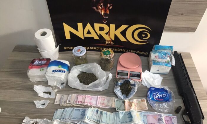 Polis uyuşturucu tacirlerine göz açtırmıyor