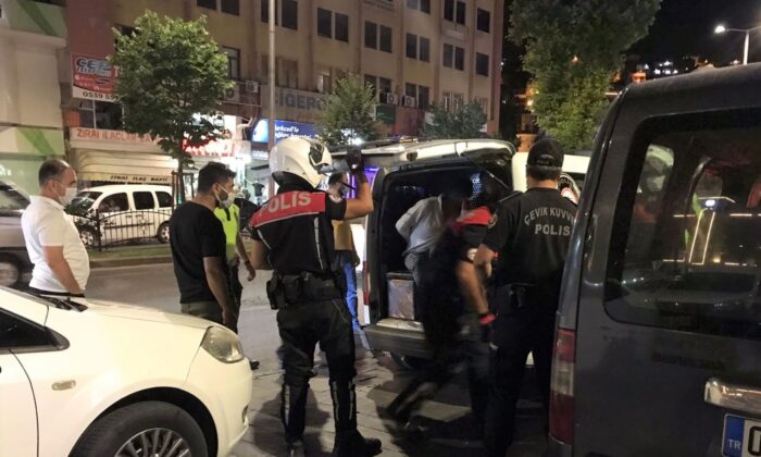 Polisten kaçtılar kısa sürede yakalandılar