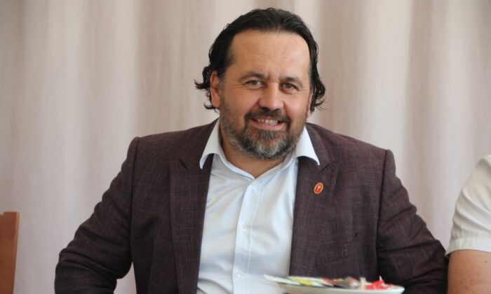 Prof. Dr. Özdarendeli veteriner hekimlerin gururu oldu