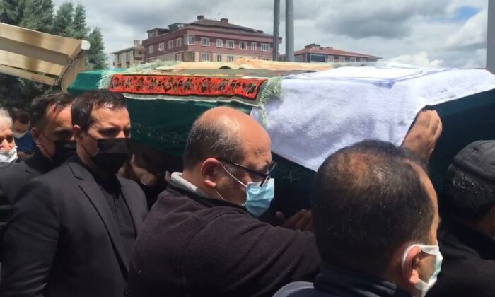 Rafet El Roman’ın baba acısı