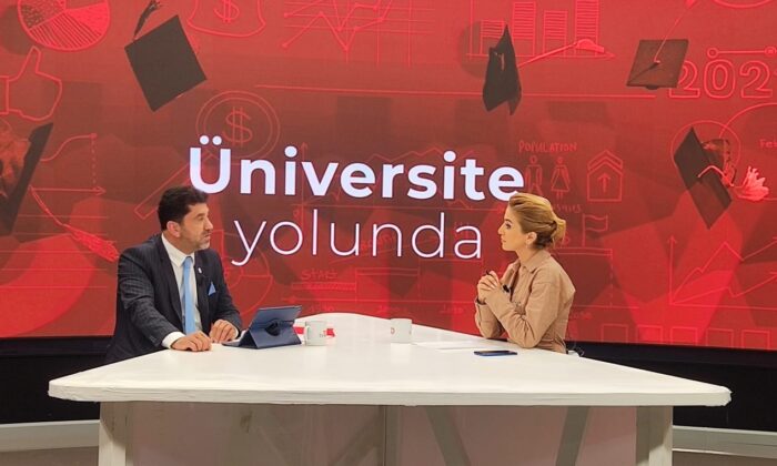 Rektör Aldemir, “Gençlere açık medeniyette öncülük etme sorumluluğunu yüklemek, önceliğimiz”