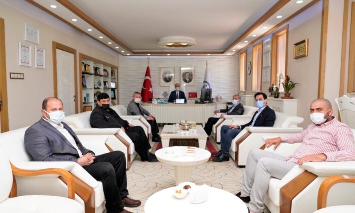 Rektör Türkmen’e hayırlı olsun ziyaretleri devam ediyor