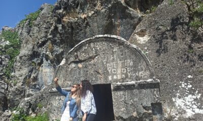 Roma döneminden kalan Kaya mezarlarına yoğun ilgi