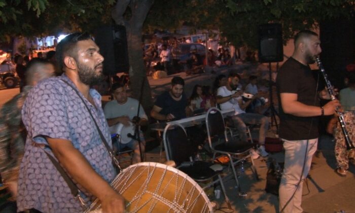 Romanlar “12’ye kadar eğlence yeter” dedi