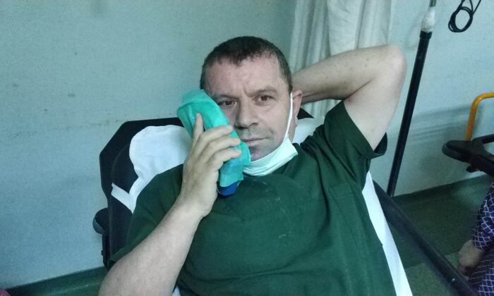 Sağlık personeline hastanede yumruklu saldırı