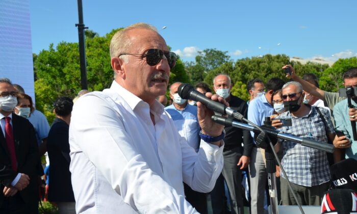 Saldırıya uğrayan Başkan Atabay için dayanışma mitingi