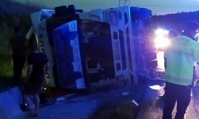 Samsun’da tır devrildi: 1 yaralı