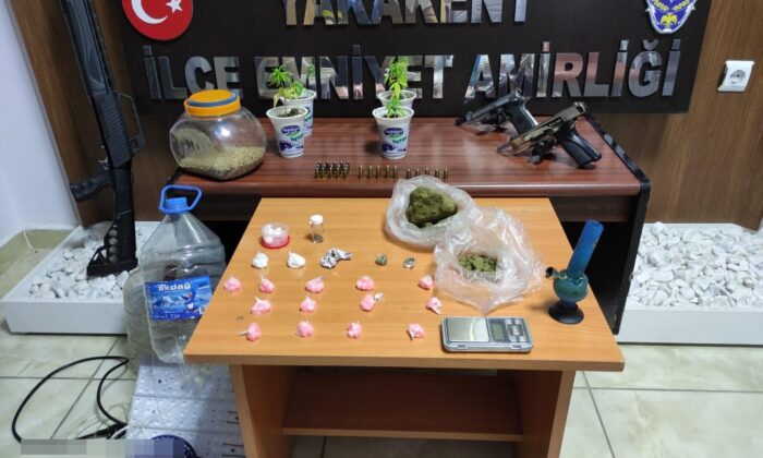 Samsun’da uyuşturucu ve silah ele geçirildi