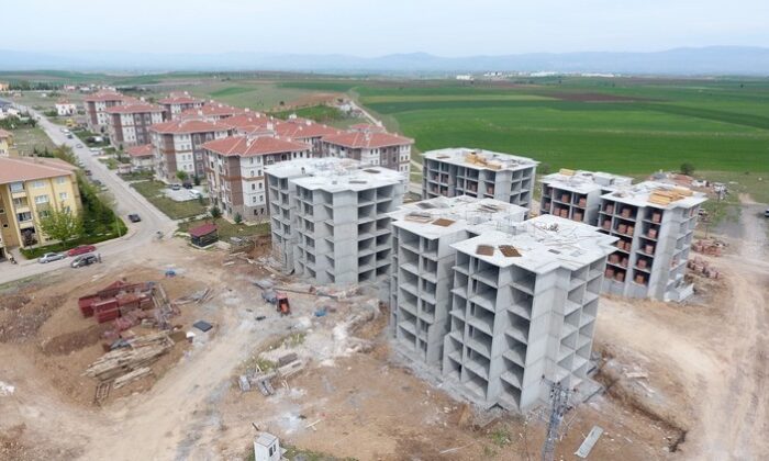 Sandıklı’da 250 konutluk TOKİ inşaatı devam ediyor