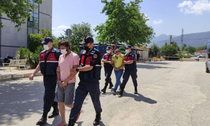 Şantaj çetesinin üyeleri adliyeye sevk edildi