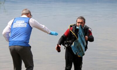 Sapanca Gölü’nde dalgıçlar eşliğinde temizlik