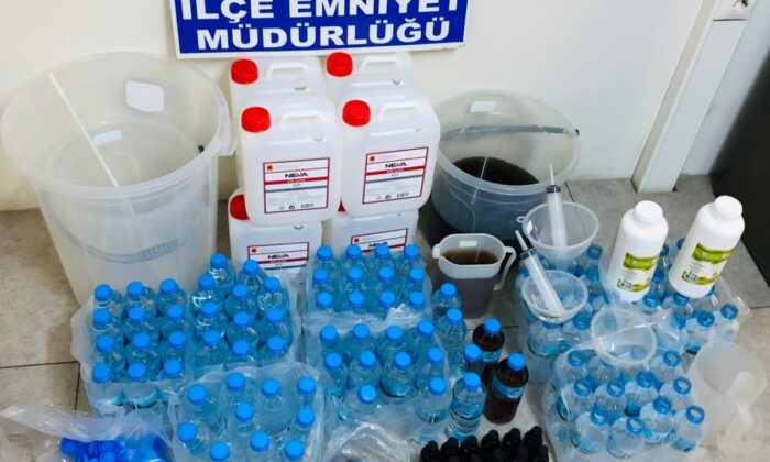 Sarıgöl’de ev yapımı sahte alkol satışına tutuklama