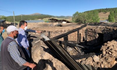 Sarıkamış’ta 4 ev ve 5 ahır yangında kül oldu