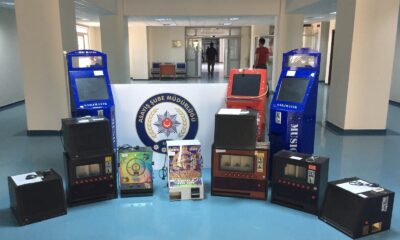 Şarj ve müzik kutusu görünümlü kumar makinelerine el konuldu