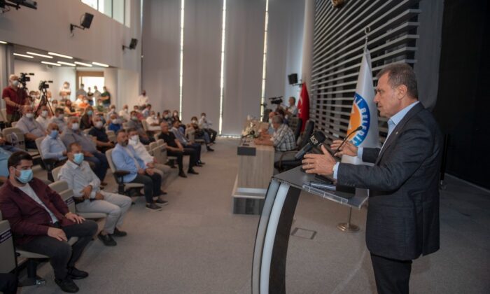 Seçer: “Belediye başkanı ile muhtarlar işbirliği yapmak durumunda”