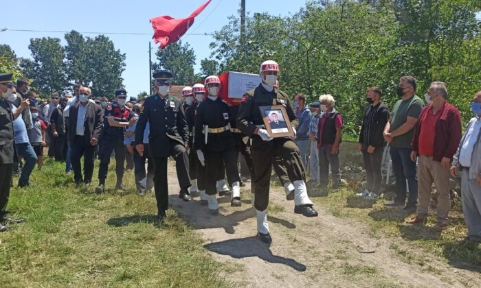 Şehidin annesinin feryatları yürekleri dağladı