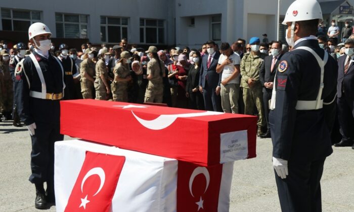 Şehit korucu Cahit Çelik son yolculuğuna uğurlandı